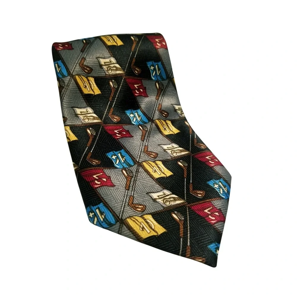 Sky Bend Country Club Necktie Golf Course Flags & Clubs Novelty Tie